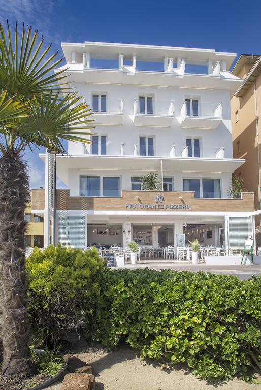 White Suite & Apartments Беллария-Иджеа-Марина Экстерьер фото